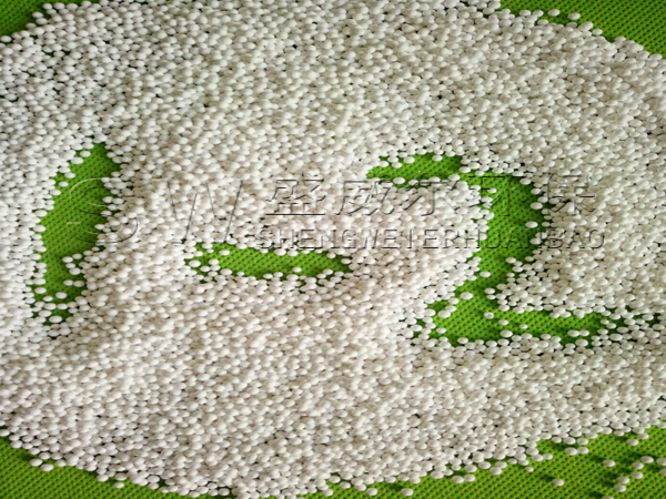 淄博活性氧化鋁球干燥劑生產廠家